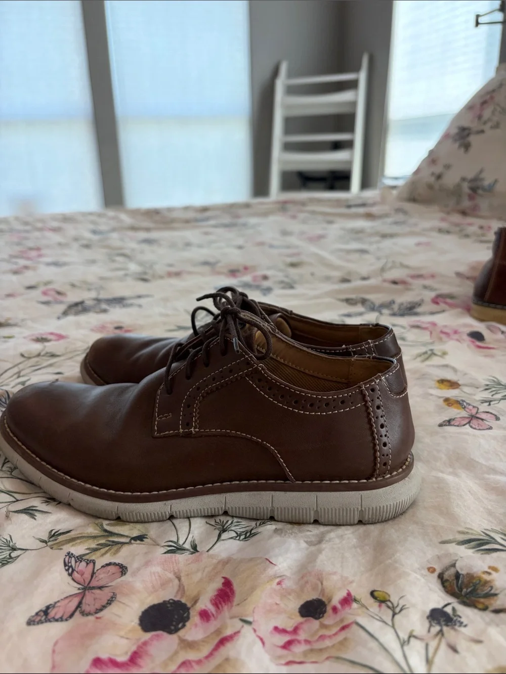 Johnston & Murphy Brown Leather Kids Lace-Up Dress Shoes